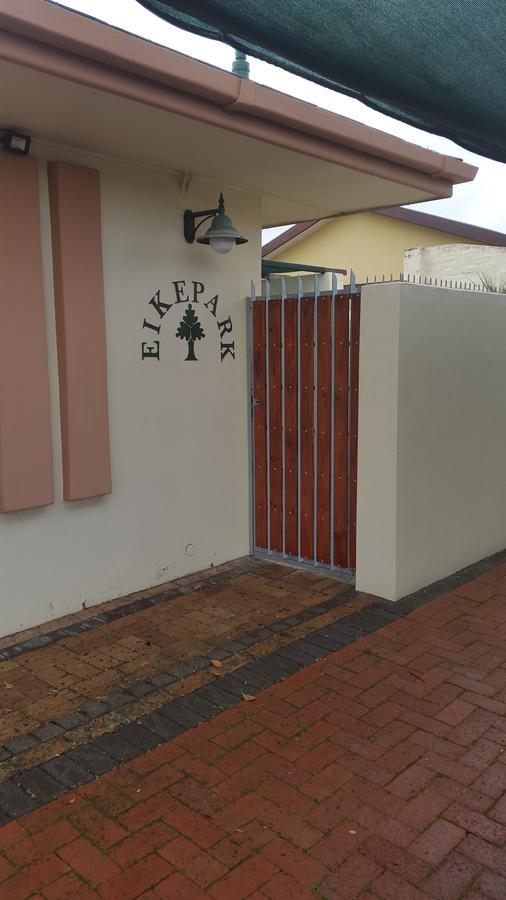 Eikepark Self Catering Stellenbosch Exterior foto