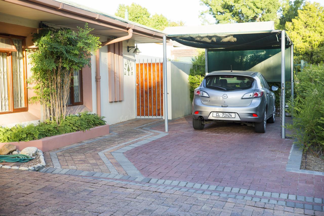 Eikepark Self Catering Stellenbosch Exterior foto