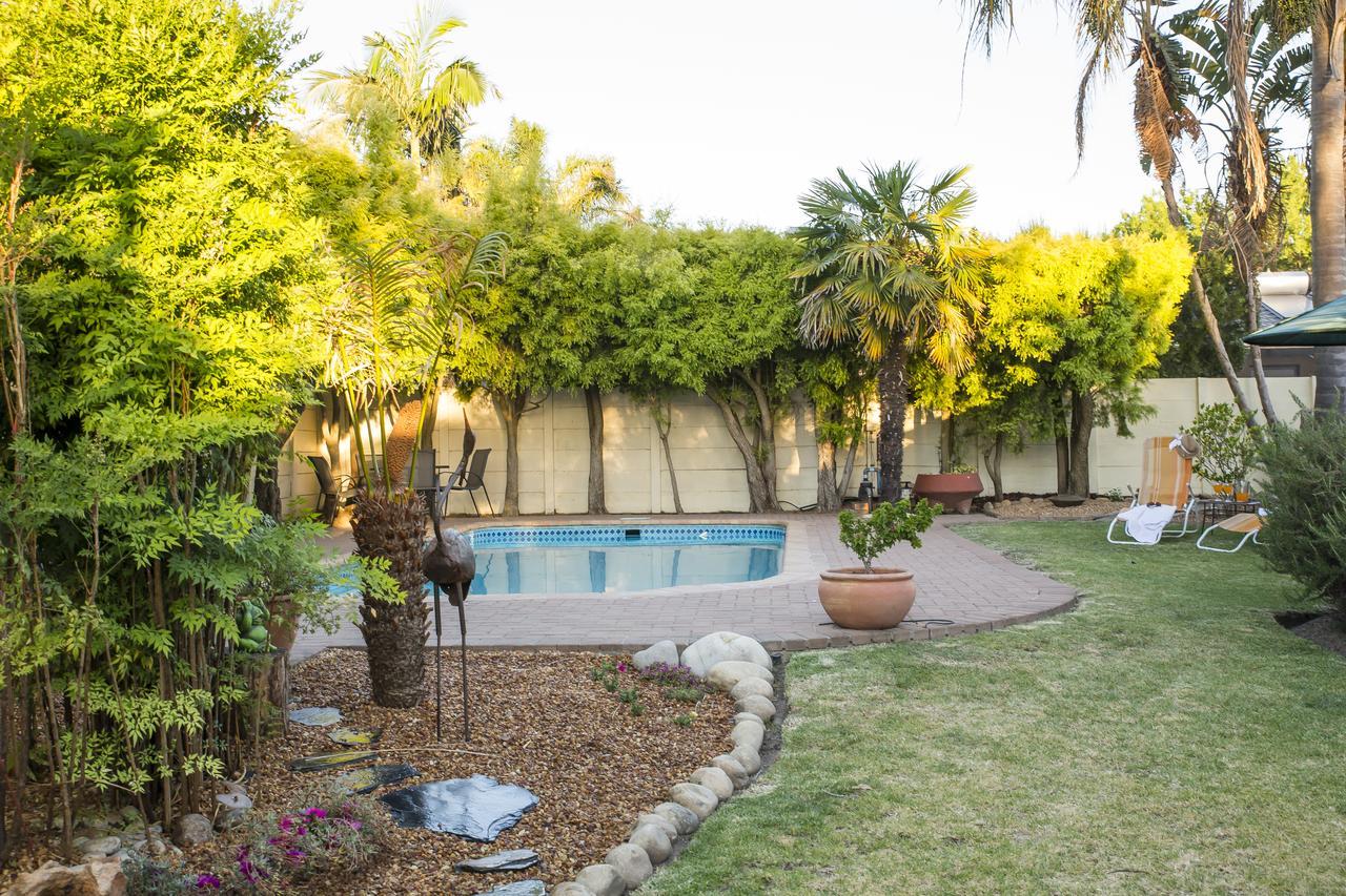 Eikepark Self Catering Stellenbosch Exterior foto